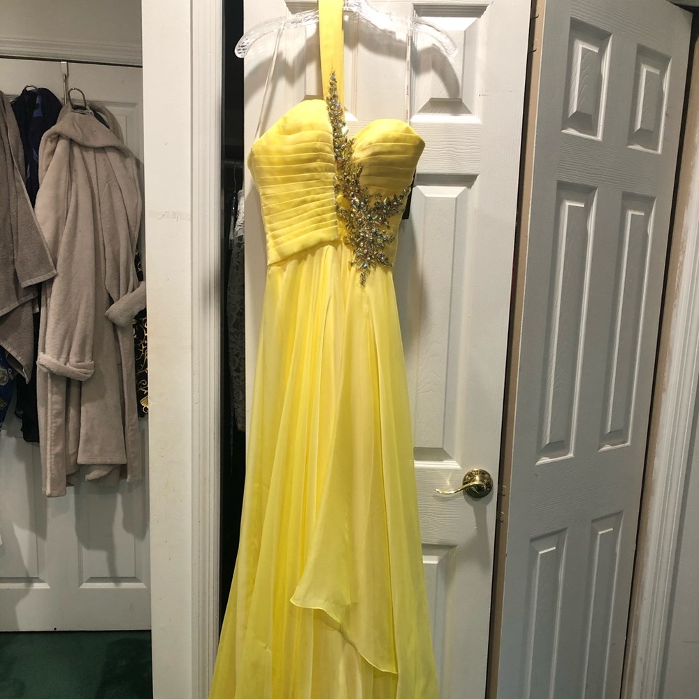 Yellow Jovani One Shoulder NWT
